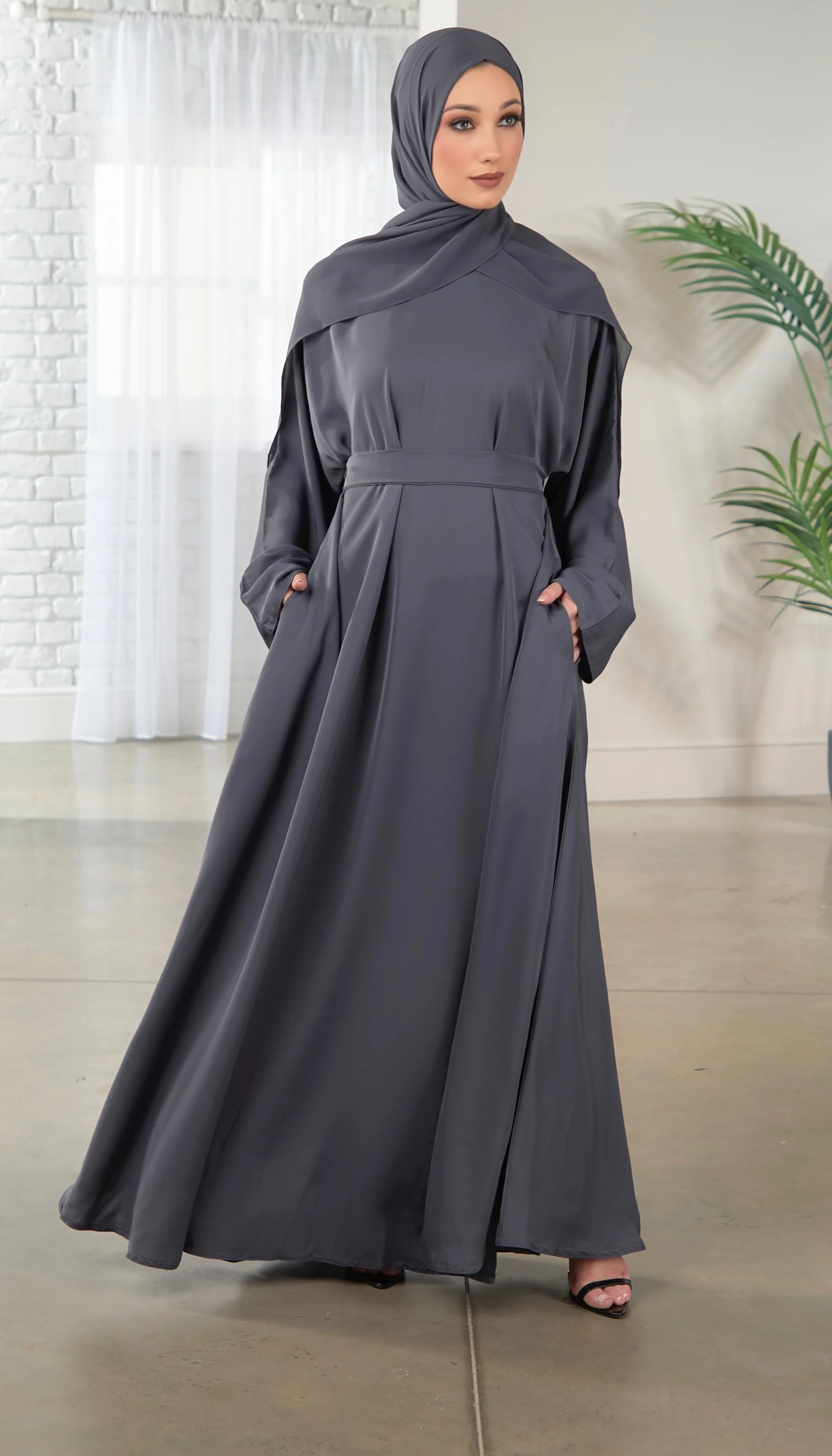 Casual Abaya with Pockets and Matching Hijab - Grey - Image 4