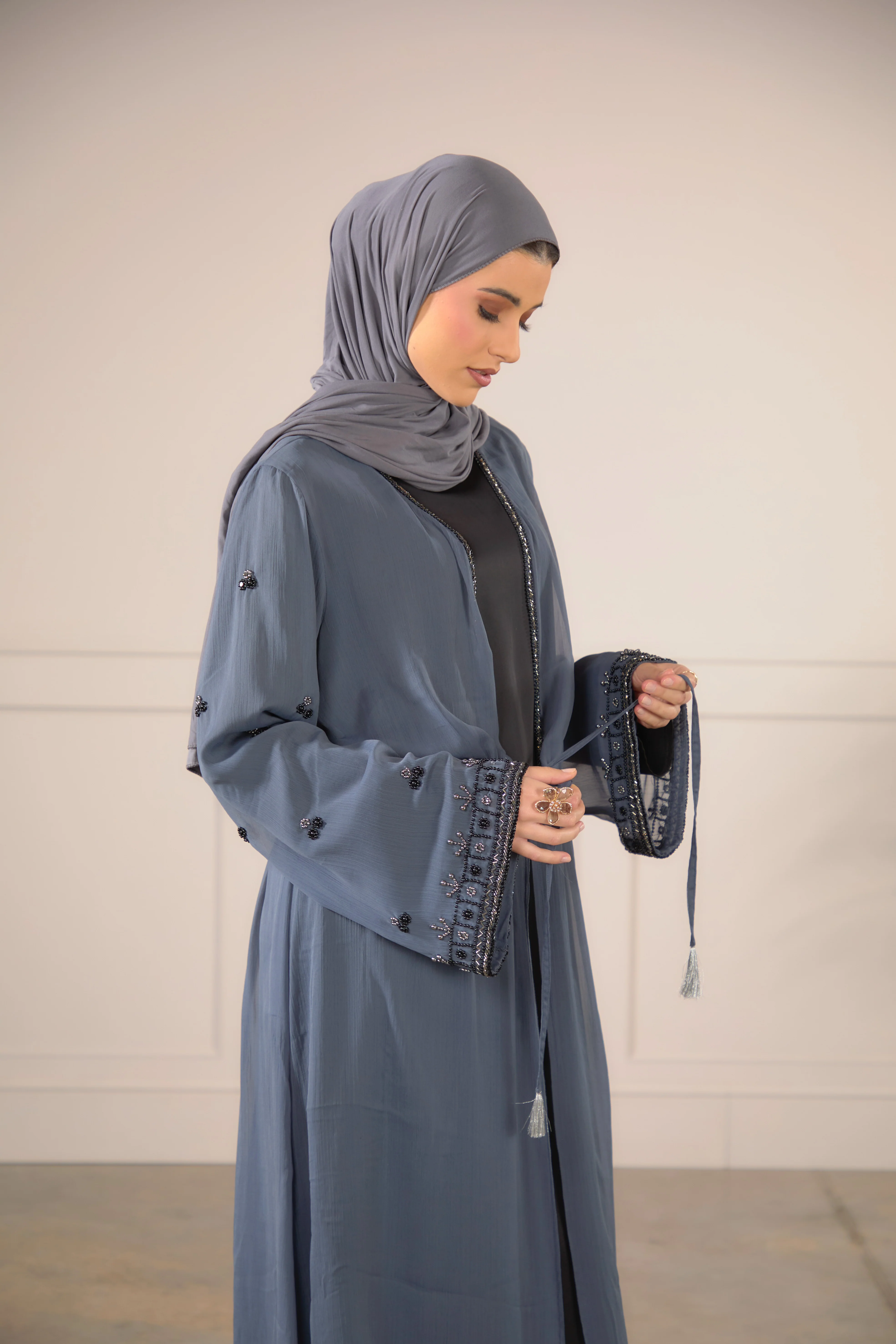 Chiffon Embellished Abaya - Grey - Image 3