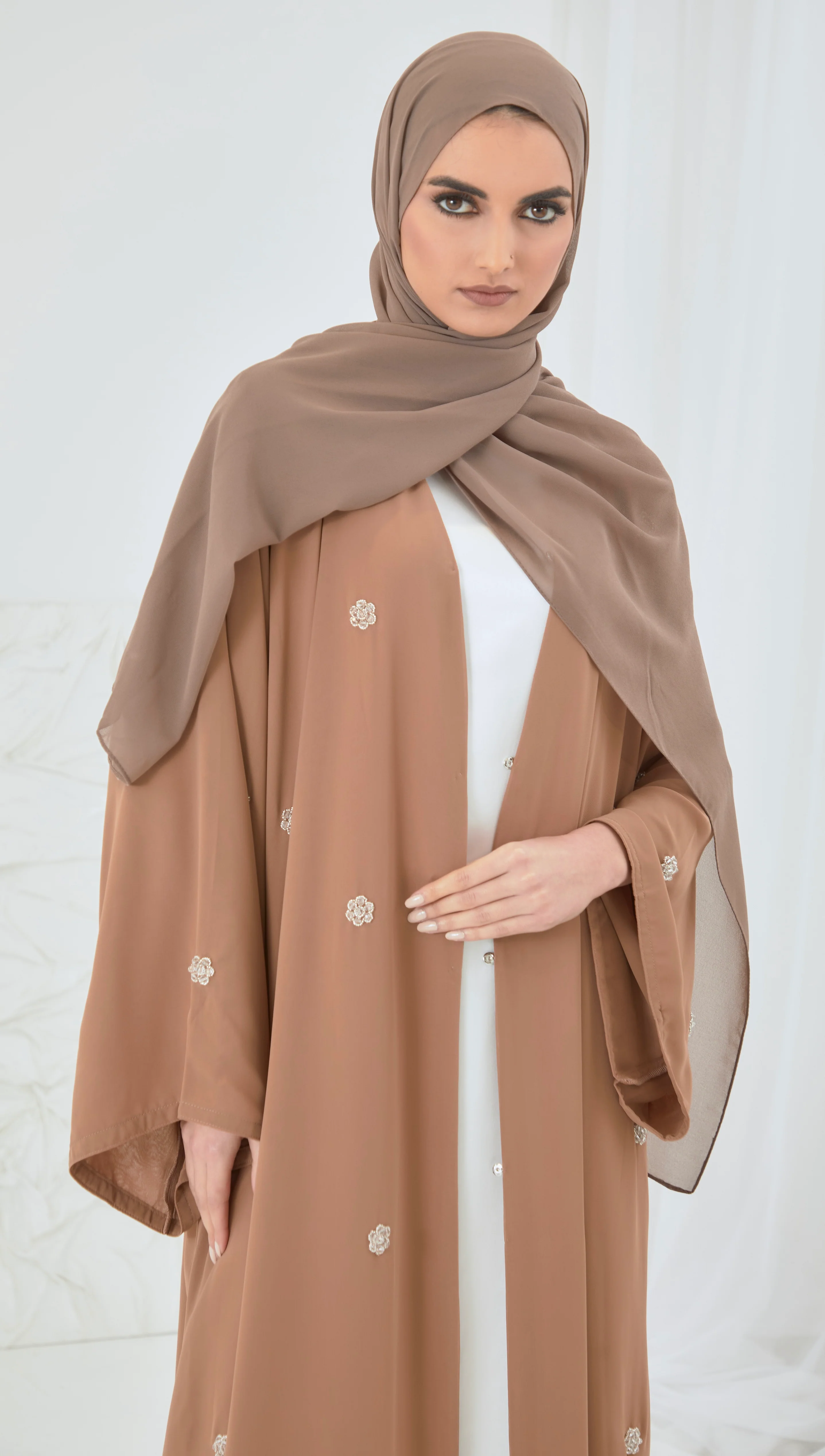 Elen Abaya - Camel - Image 3