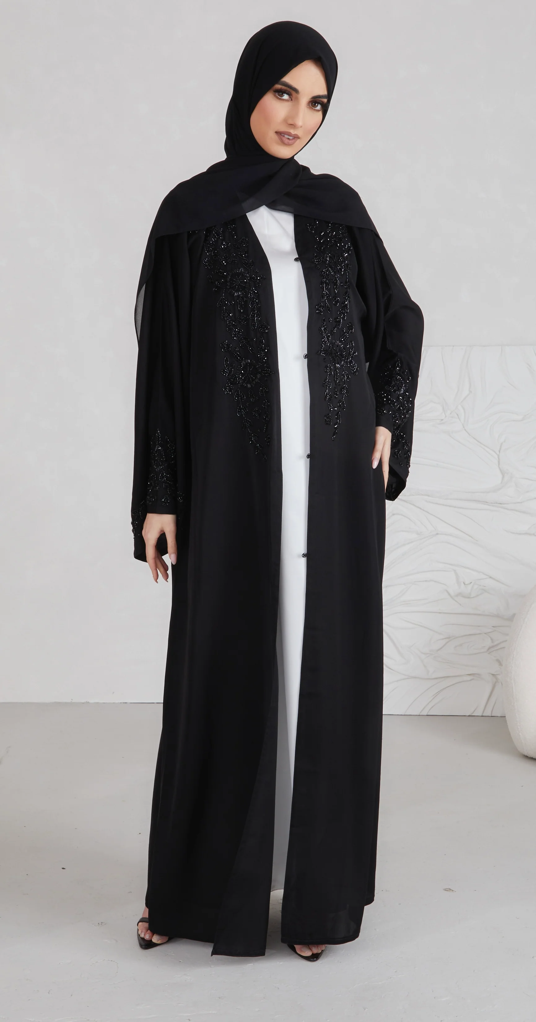 Malak Abaya - Black - Image 4