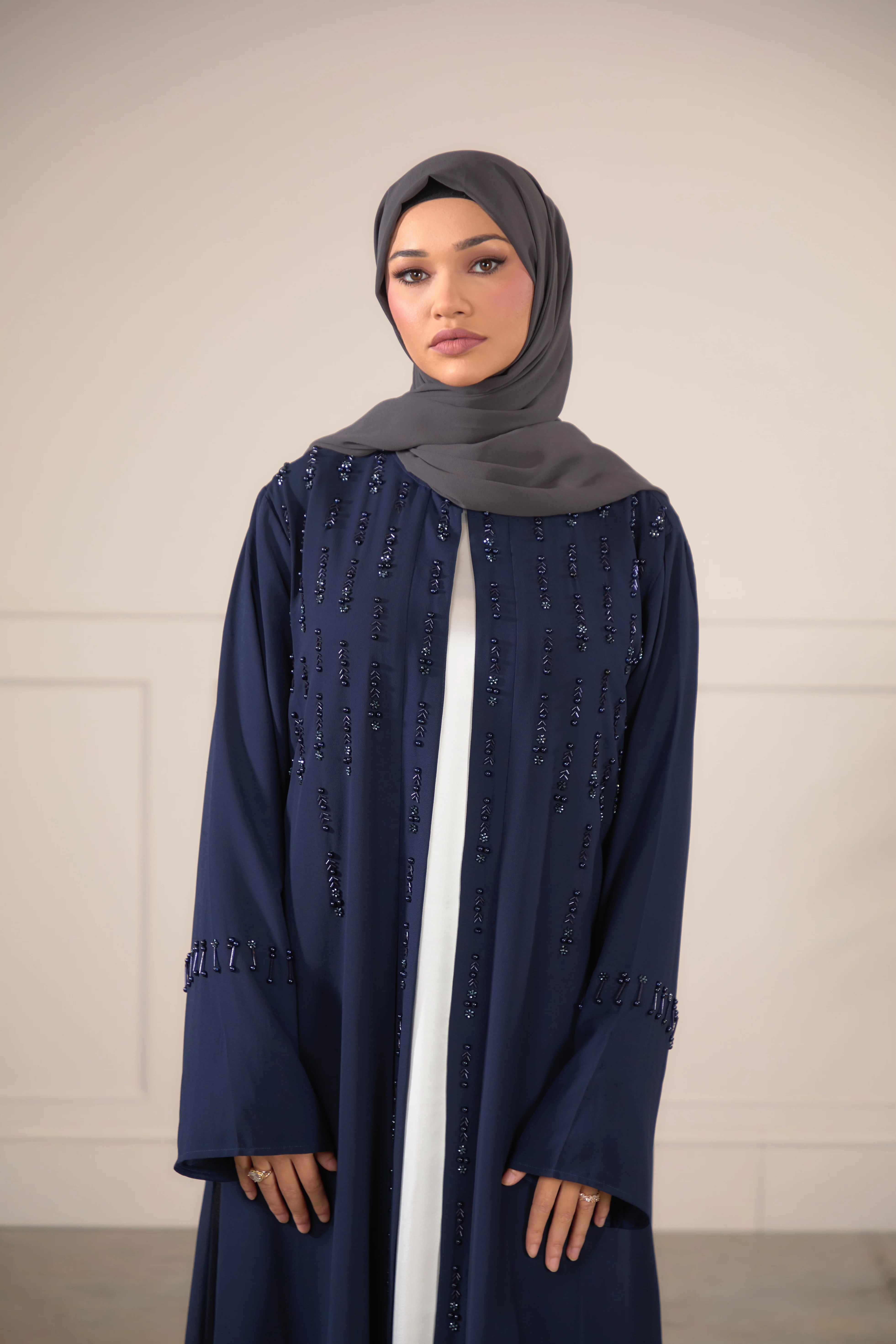 Pearl Veil Abaya - Navy - Image 3